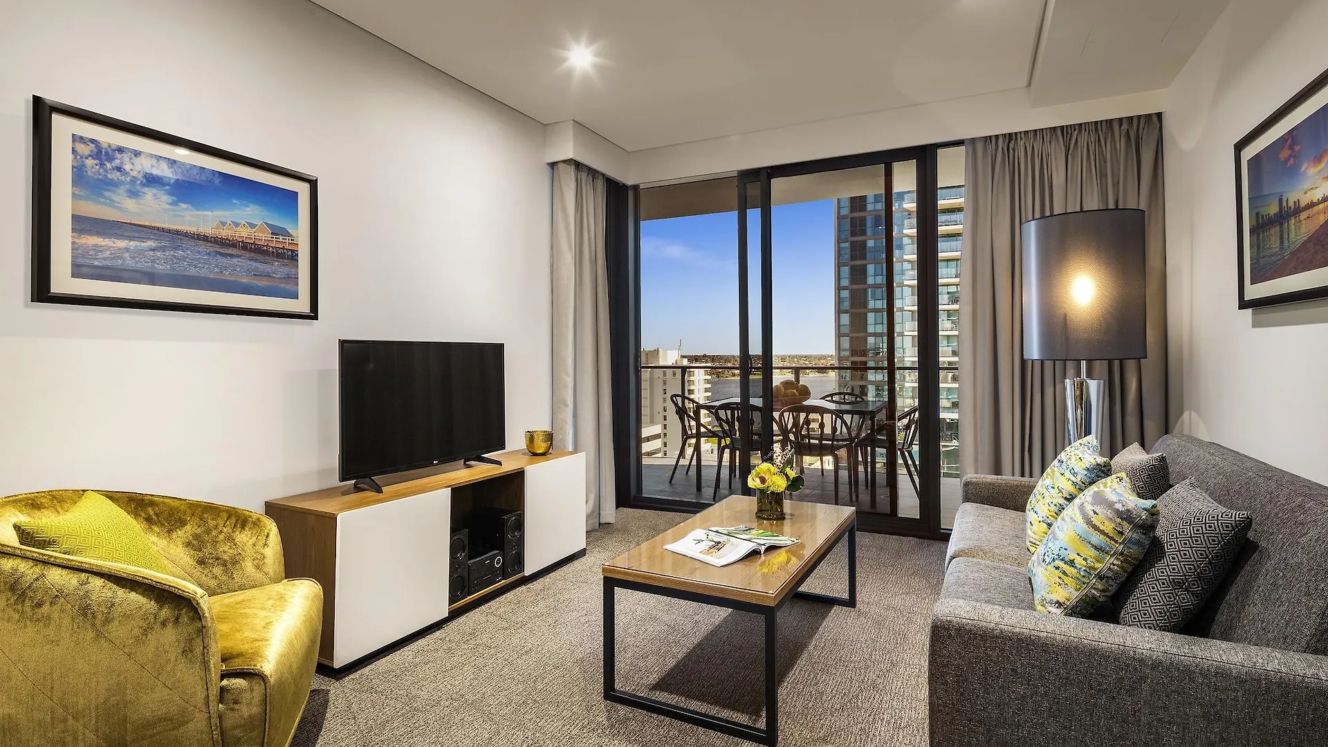 Quest East Perth Aparthotel